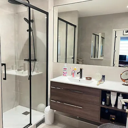 Prestige T2 Arc De Triomphe Paris